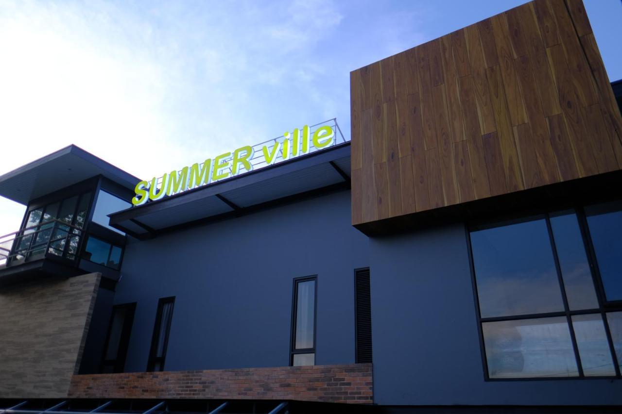 Hotel Summerville Majalengka 外观 照片