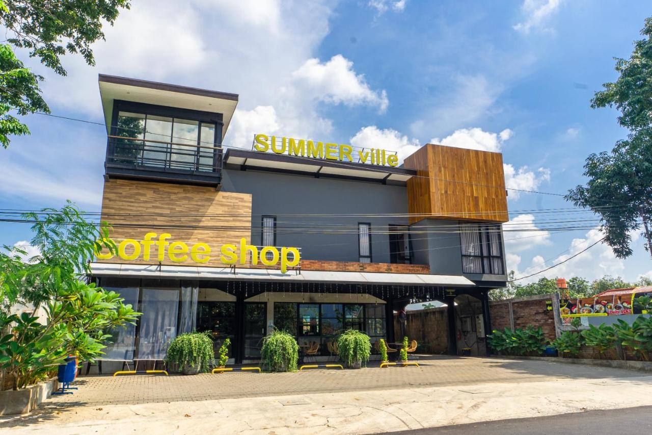 Hotel Summerville Majalengka 外观 照片