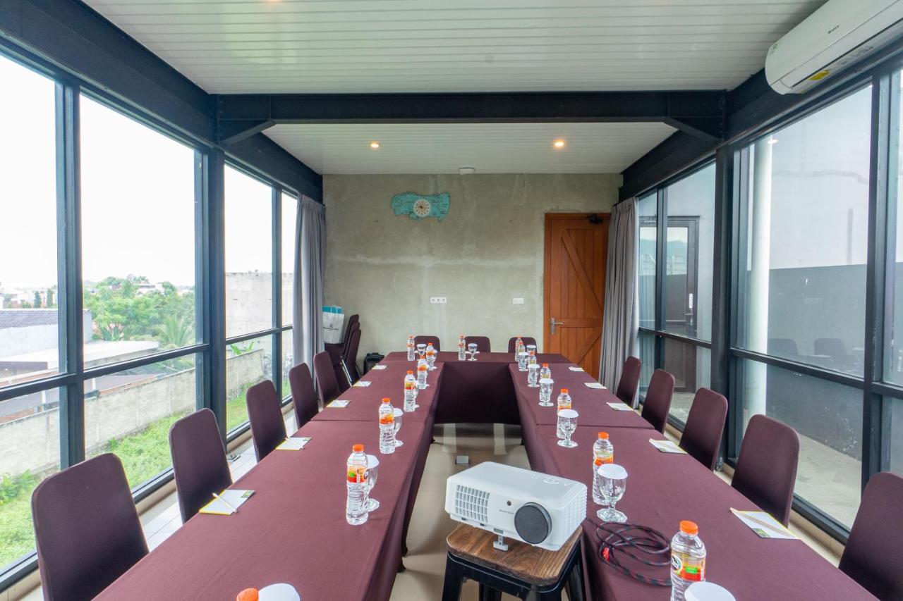 Hotel Summerville Majalengka 外观 照片